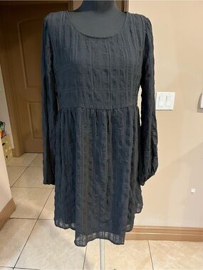 Savanna Jane Black Long-Sleeve Textured Scoop-Neck Dress